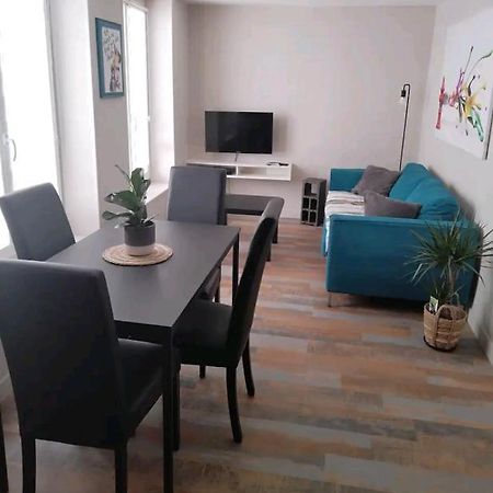 Charmant Duplex Dans Le Centre Historique De Sedan Appartamento Esterno foto